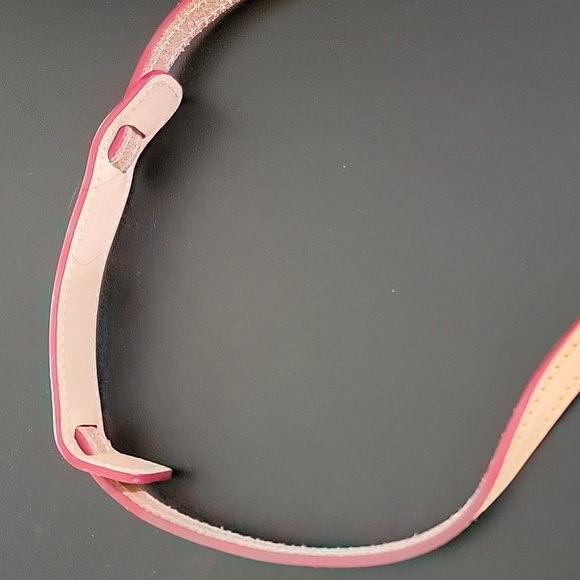 Dooney & Bourke Retro Rainbow Grafica Adjustable Strap Crossbody Bag NWOT - Picture 3 of 16